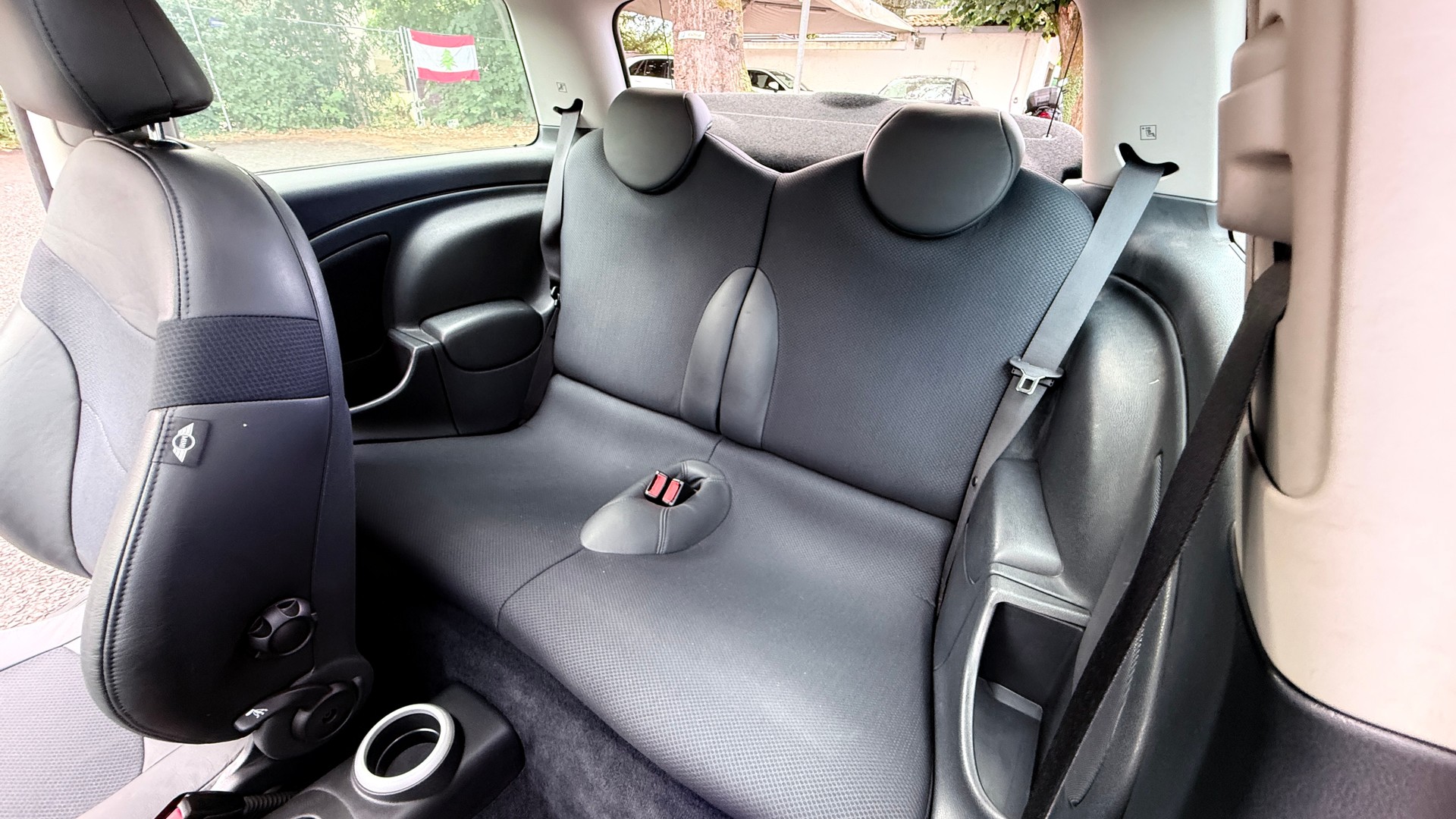 MINI Cooper-image-10