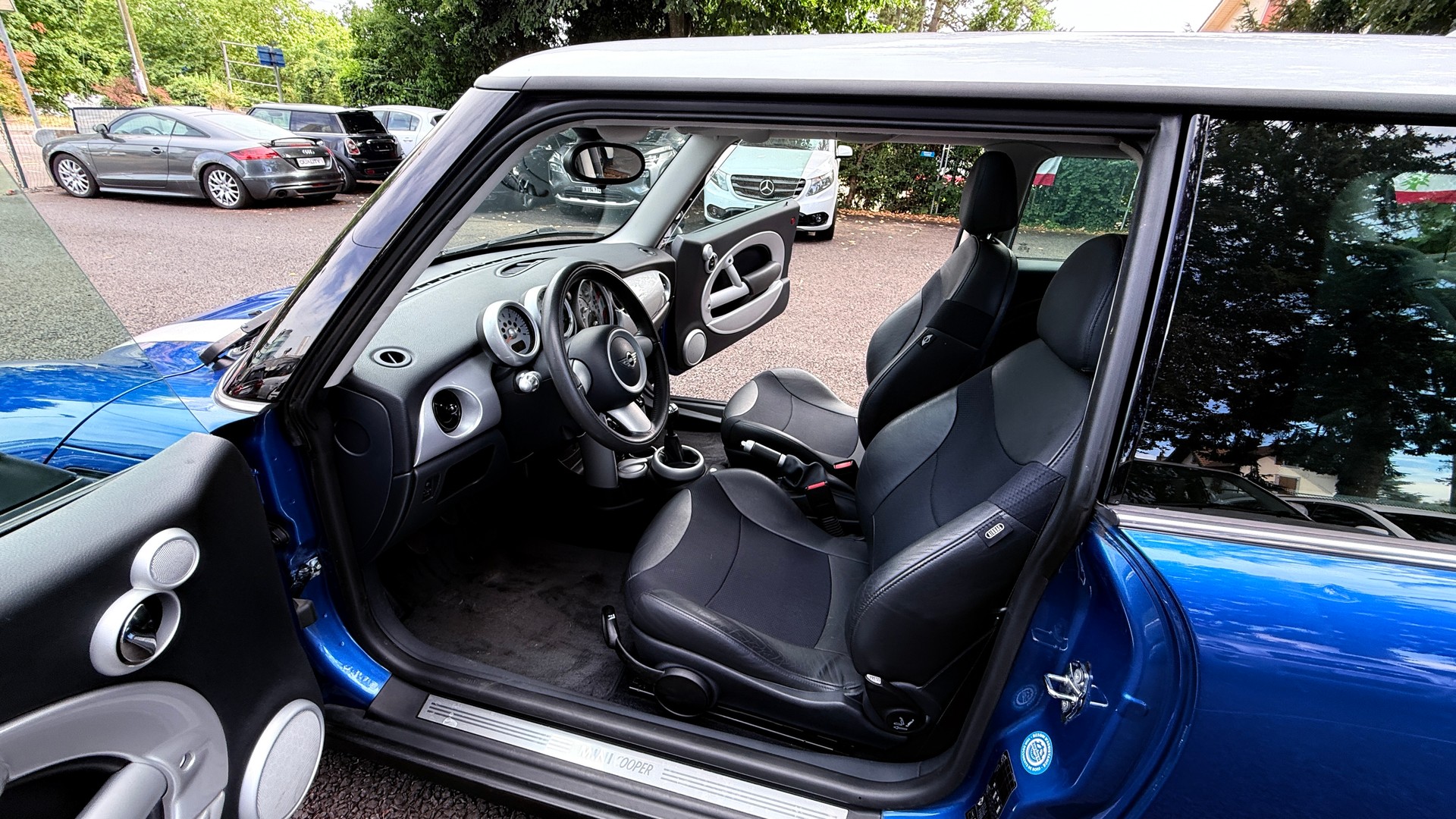MINI Cooper-image-8
