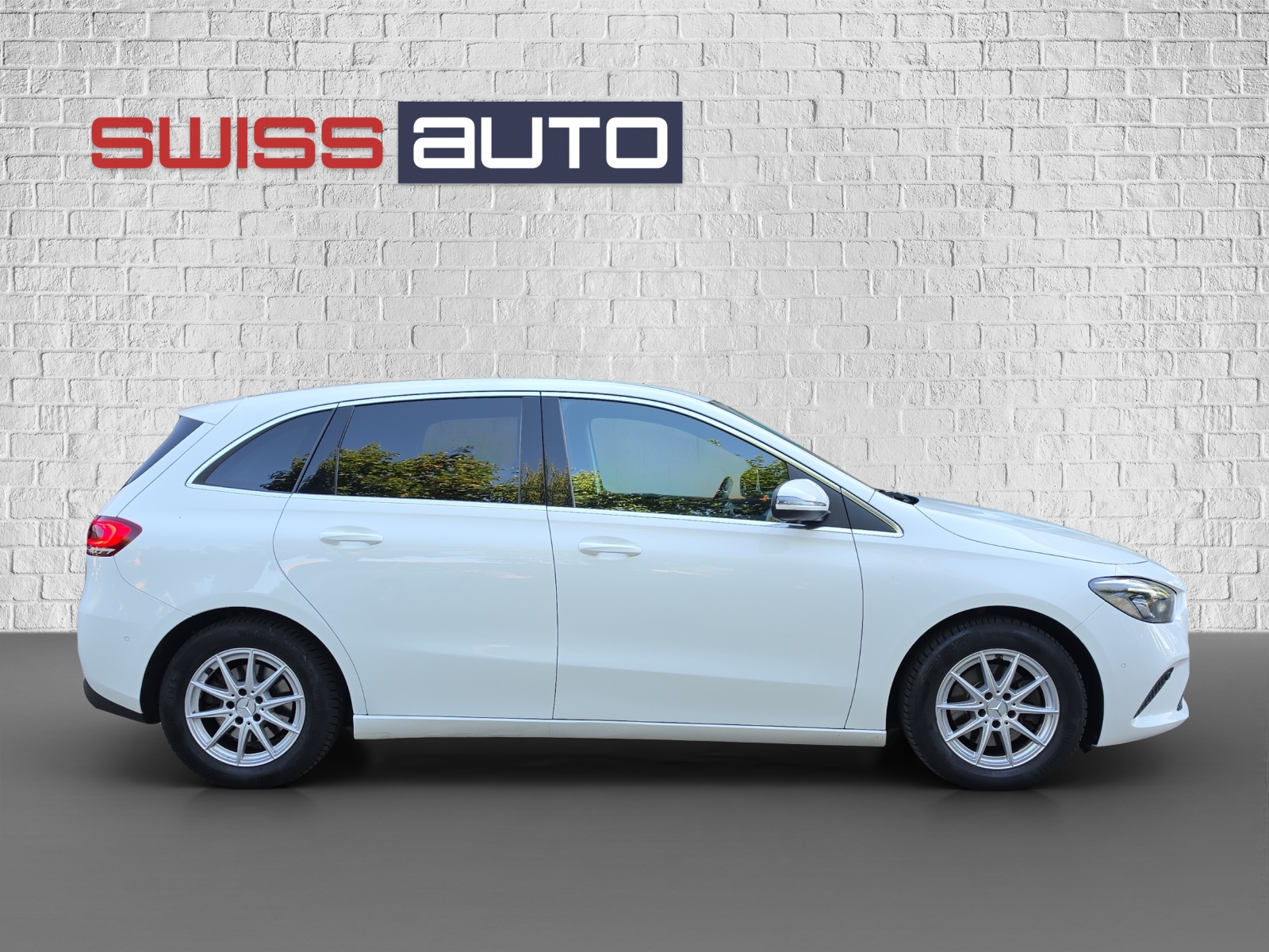 MERCEDES-BENZ B 200 Progressive 7G-DCT-image-3