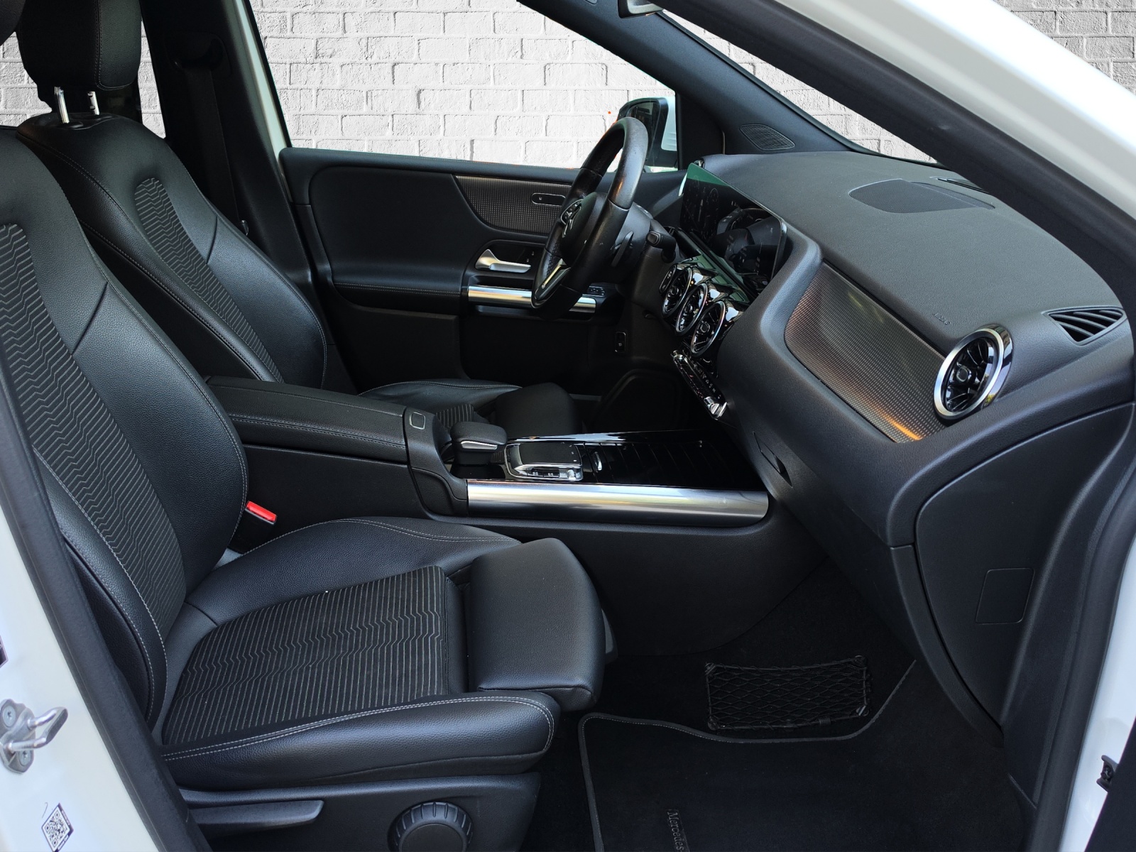 MERCEDES-BENZ B 200 Progressive 7G-DCT-image-15
