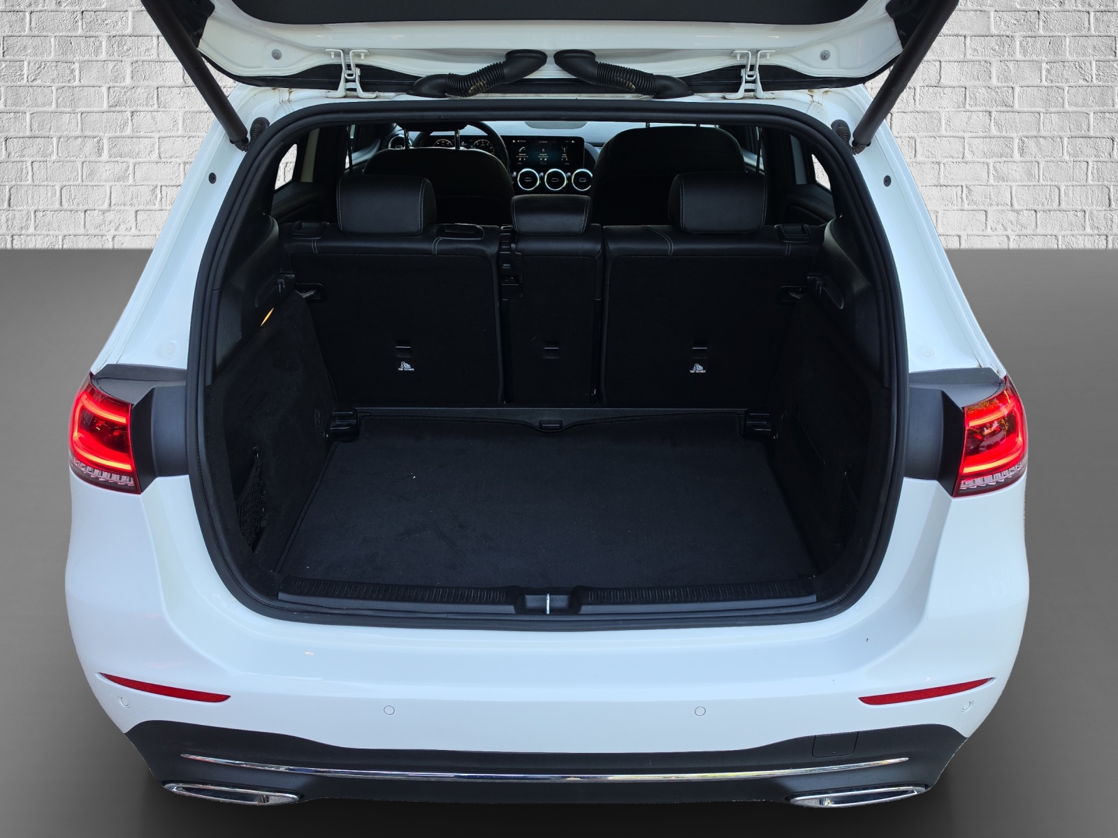 MERCEDES-BENZ B 200 Progressive 7G-DCT-image-18