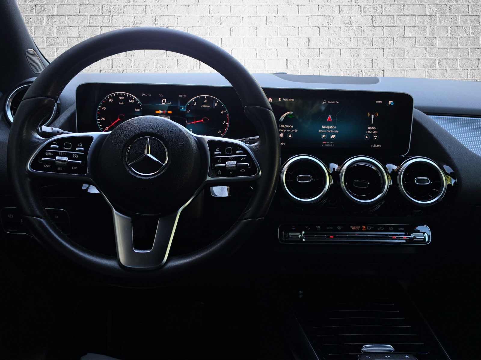 MERCEDES-BENZ B 200 Progressive 7G-DCT-image-11