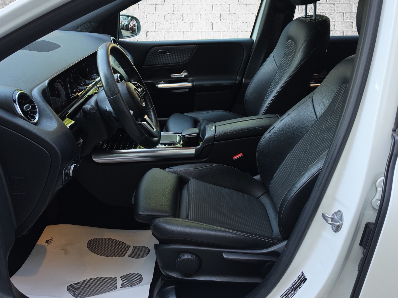 MERCEDES-BENZ B 200 Progressive 7G-DCT-image-8