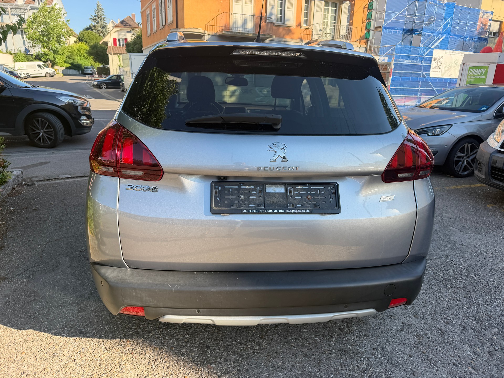 PEUGEOT 308 SW 1.2 Pure Tech Allure-image-4