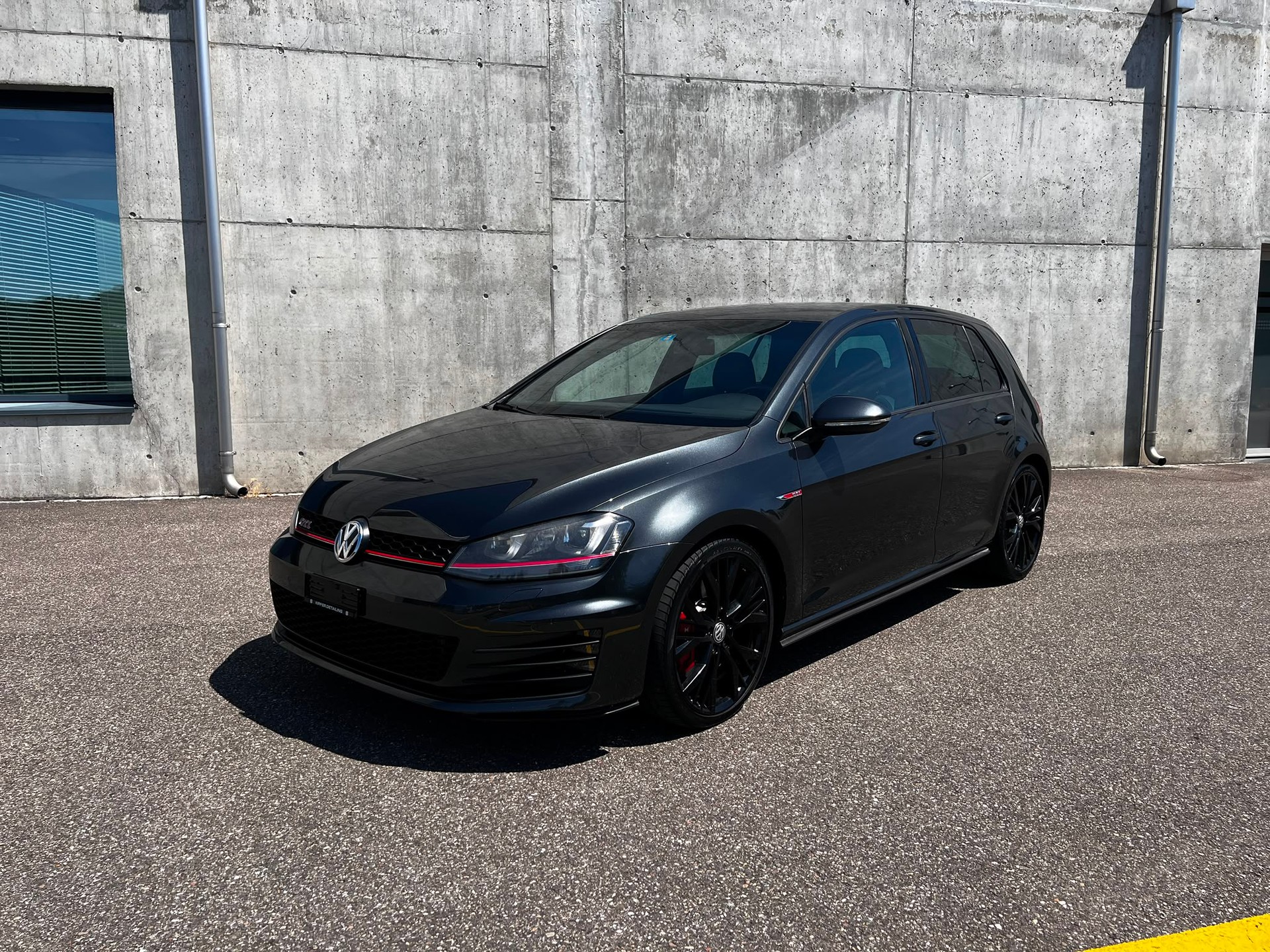 VW Golf 2.0 TSI GTI Performance DSG-image-0