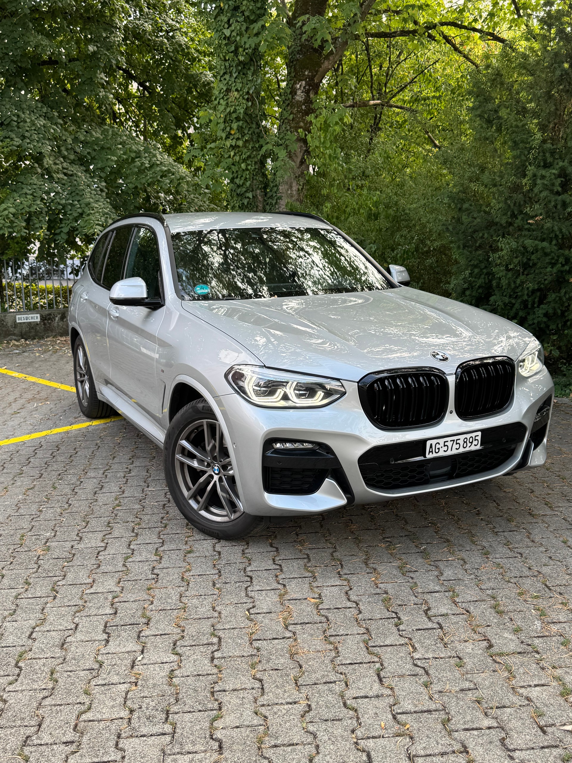 BMW 20i xDrive-image-0