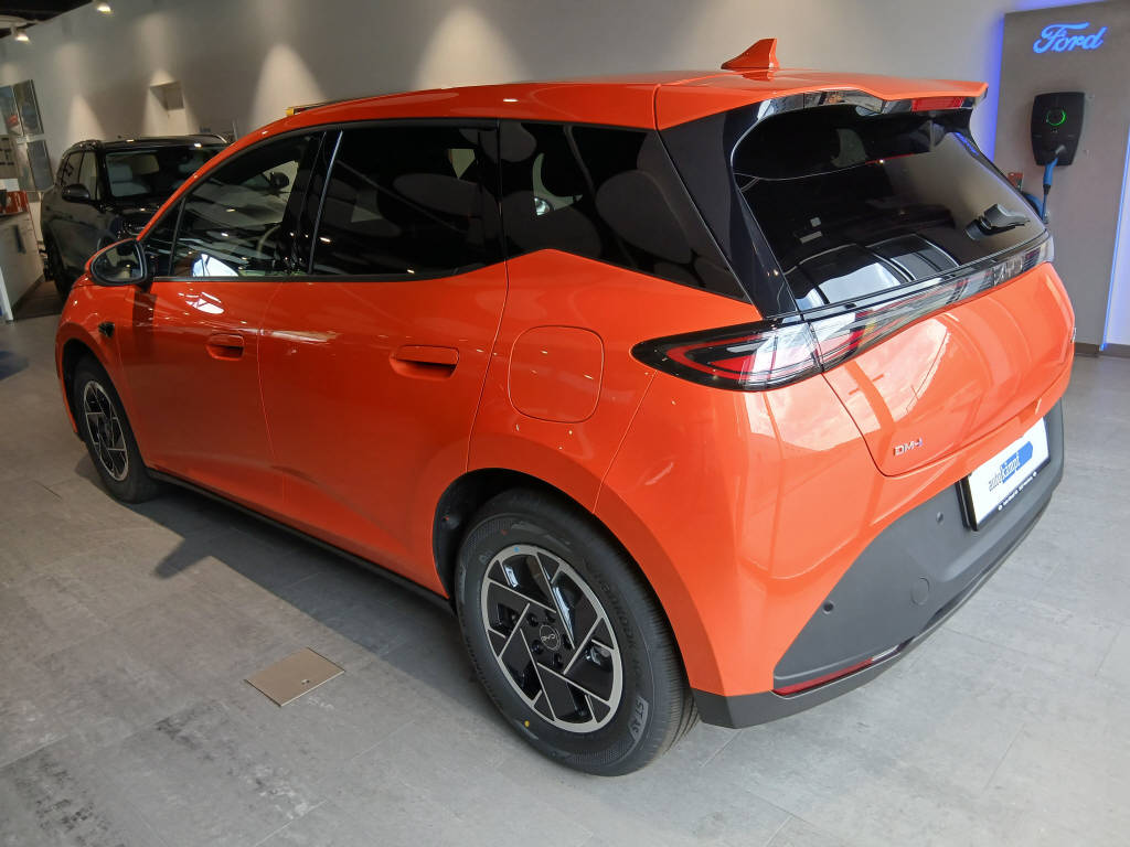 BYD Dolphin G DM-i Boost-showroom-element-3