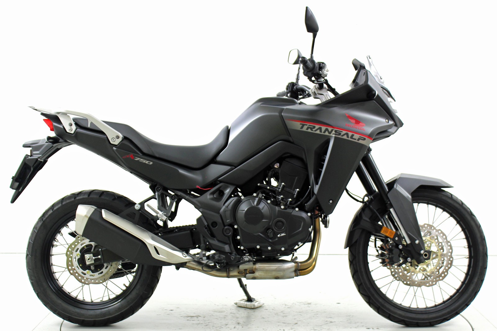 HONDA XL 750-showroom-element-3