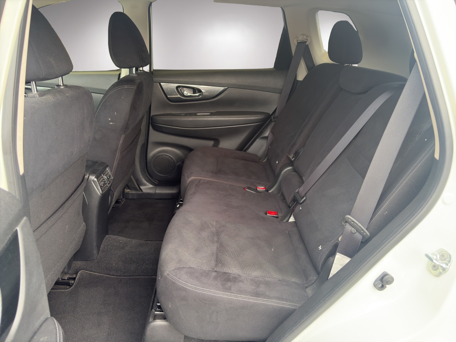 NISSAN X-Trail 1.6 DIG-T Acenta-image-6