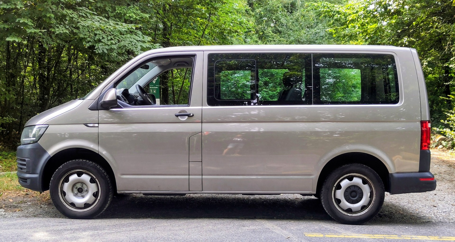 VW Kombi TSI-image-0