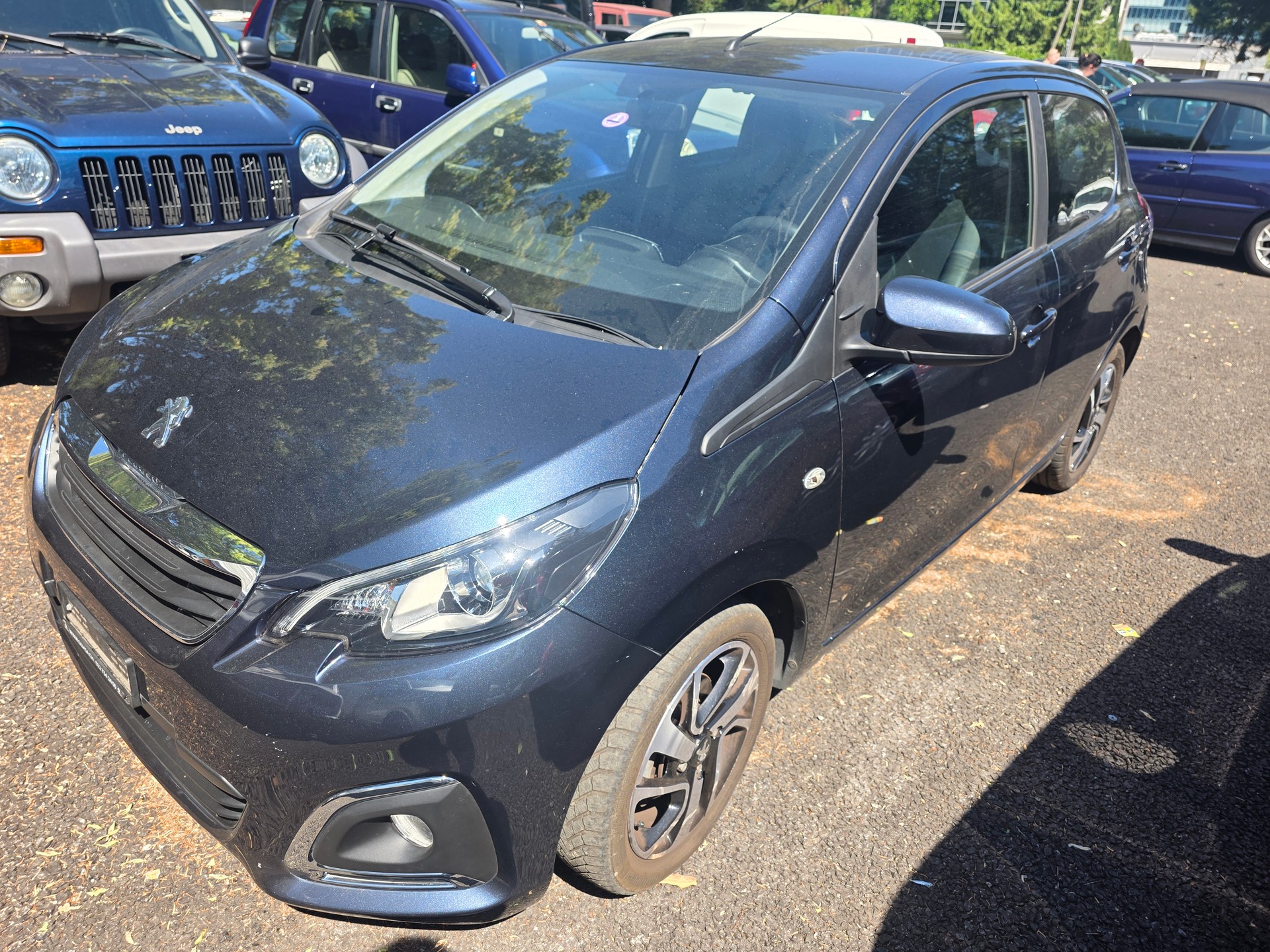 PEUGEOT 108 1.2 VTi Active Top-image-1