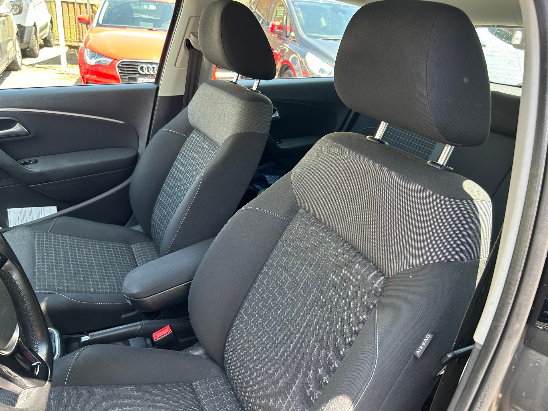 VW Polo 1.2 TSI BMT Comfortline-image-11