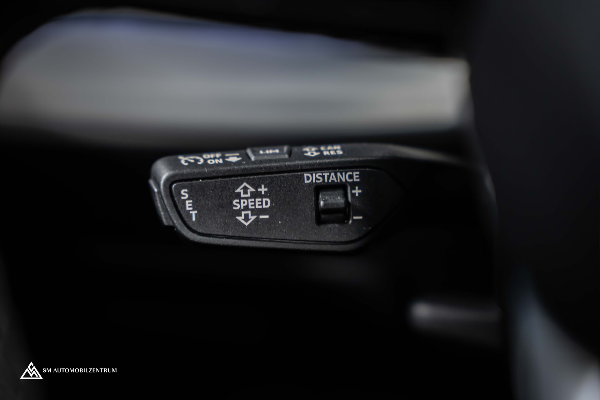 AUDI Q8 3.0 55 TFSI Black Edition quattro T-Tronic S-Line / Vollausstattung-image-31