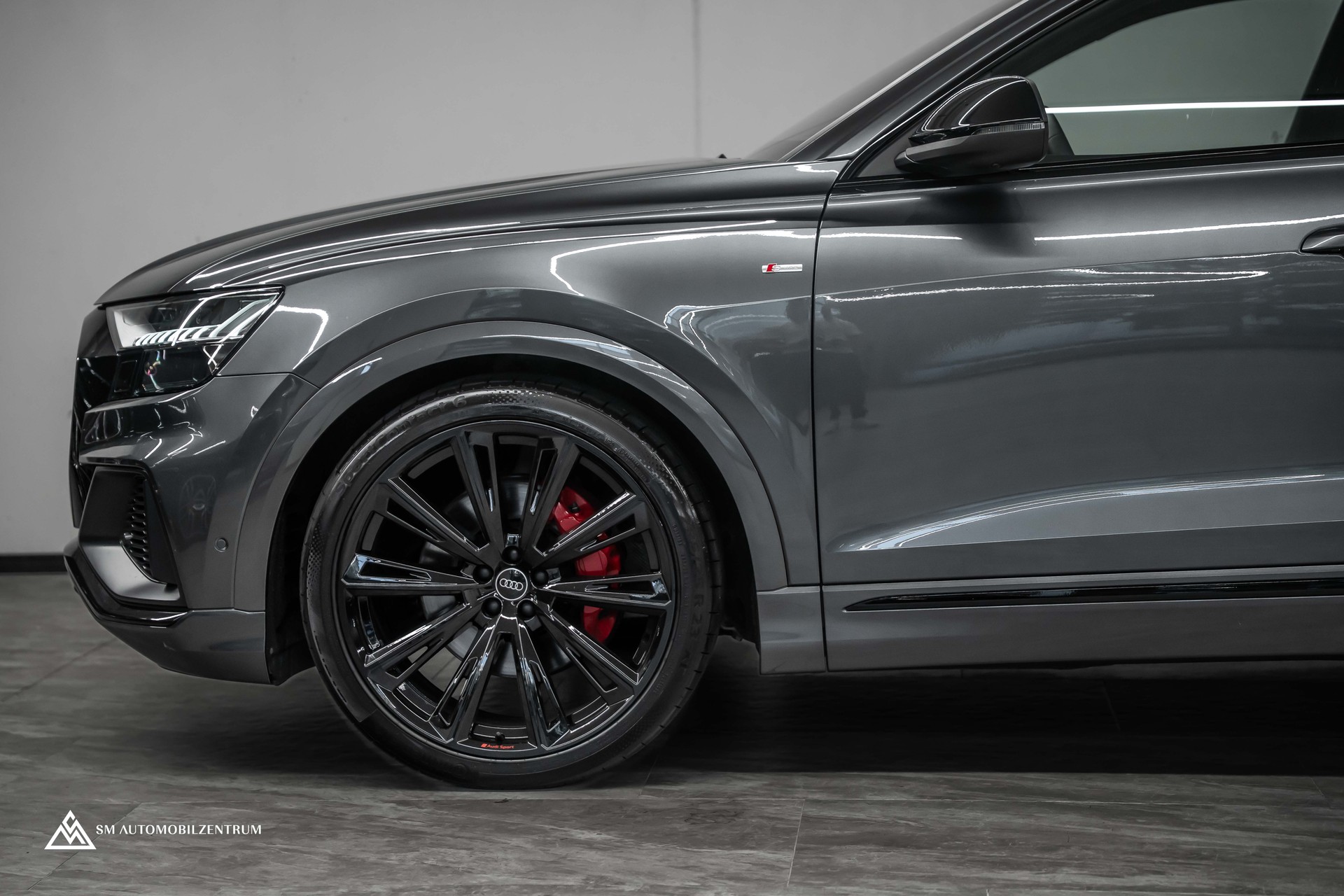 AUDI Q8 3.0 55 TFSI Black Edition quattro T-Tronic S-Line / Vollausstattung-image-5