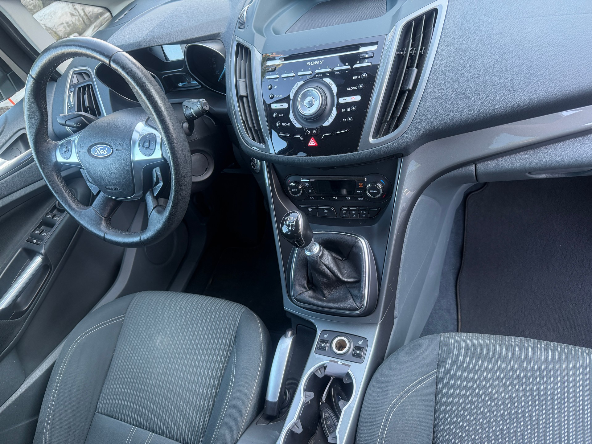 FORD Grand C-Max 1.6 SCTi Titanium-image-8