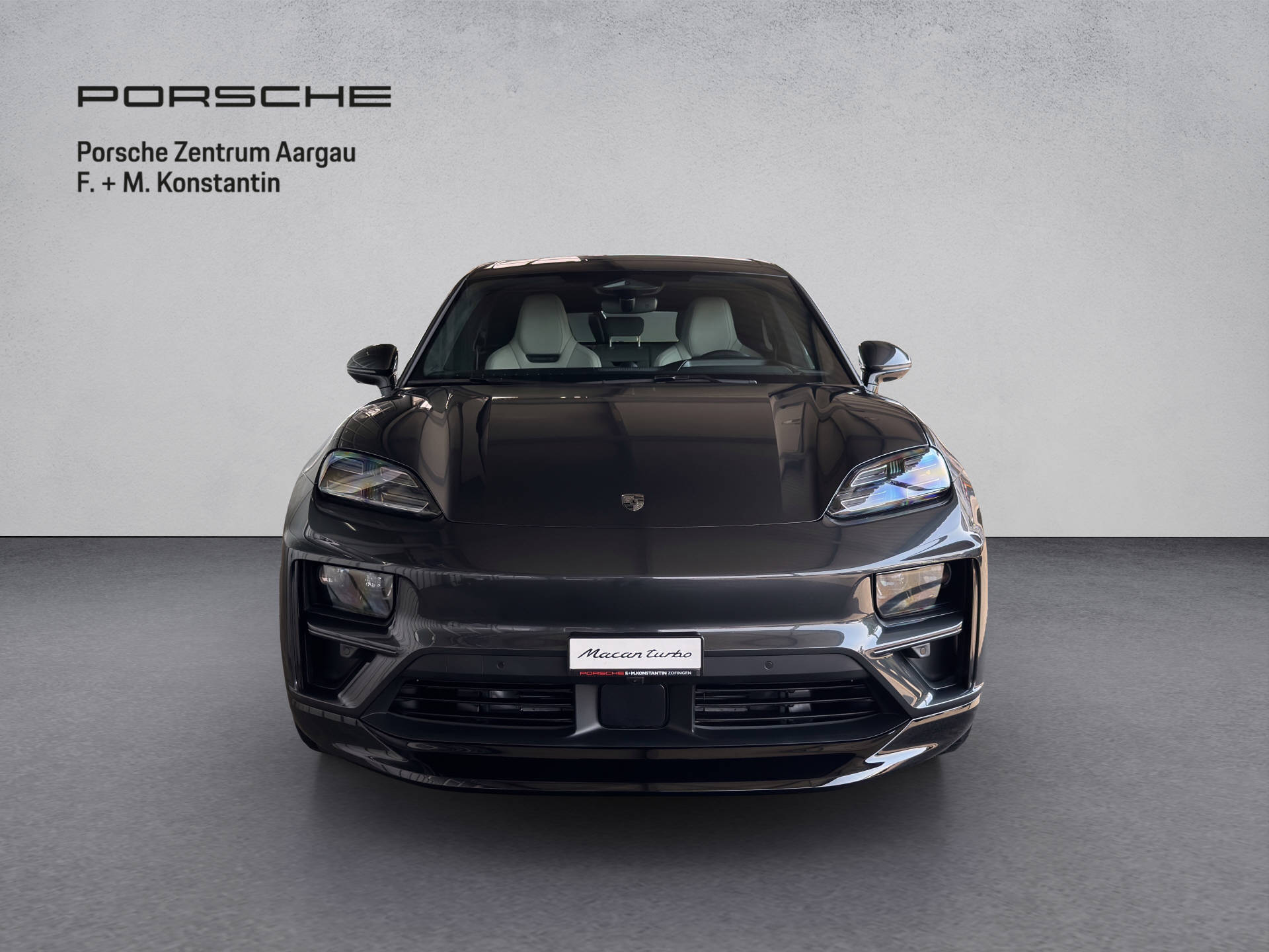 PORSCHE Macan Turbo-image-1