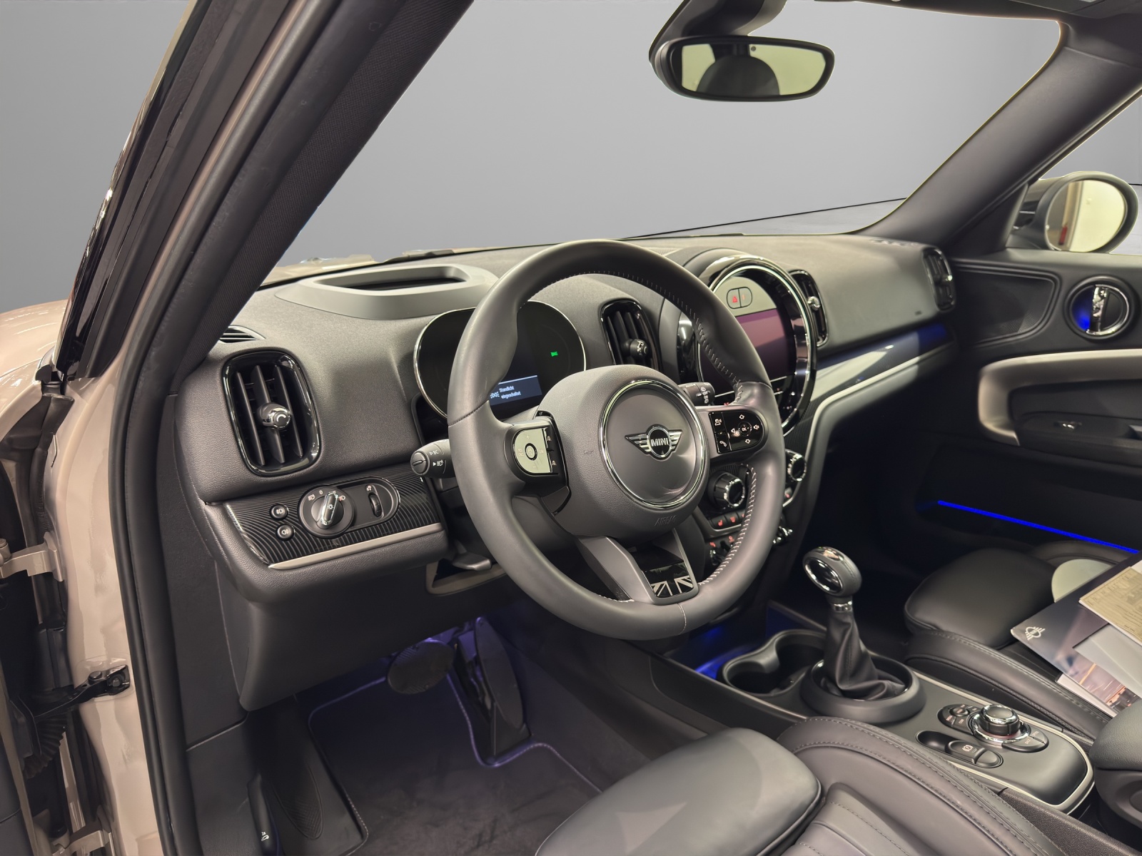 MINI Countryman F60 1.5i Cooper S E ALL4-image-12
