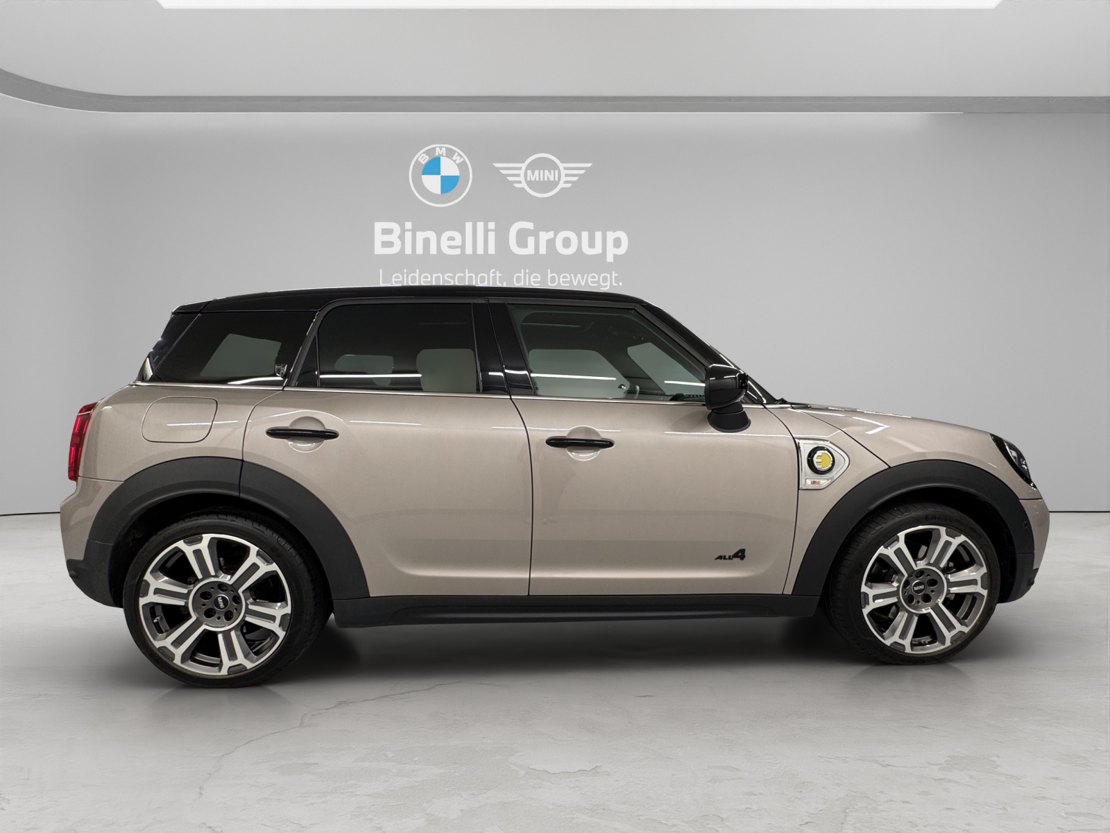 MINI Countryman F60 1.5i Cooper S E ALL4-image-6
