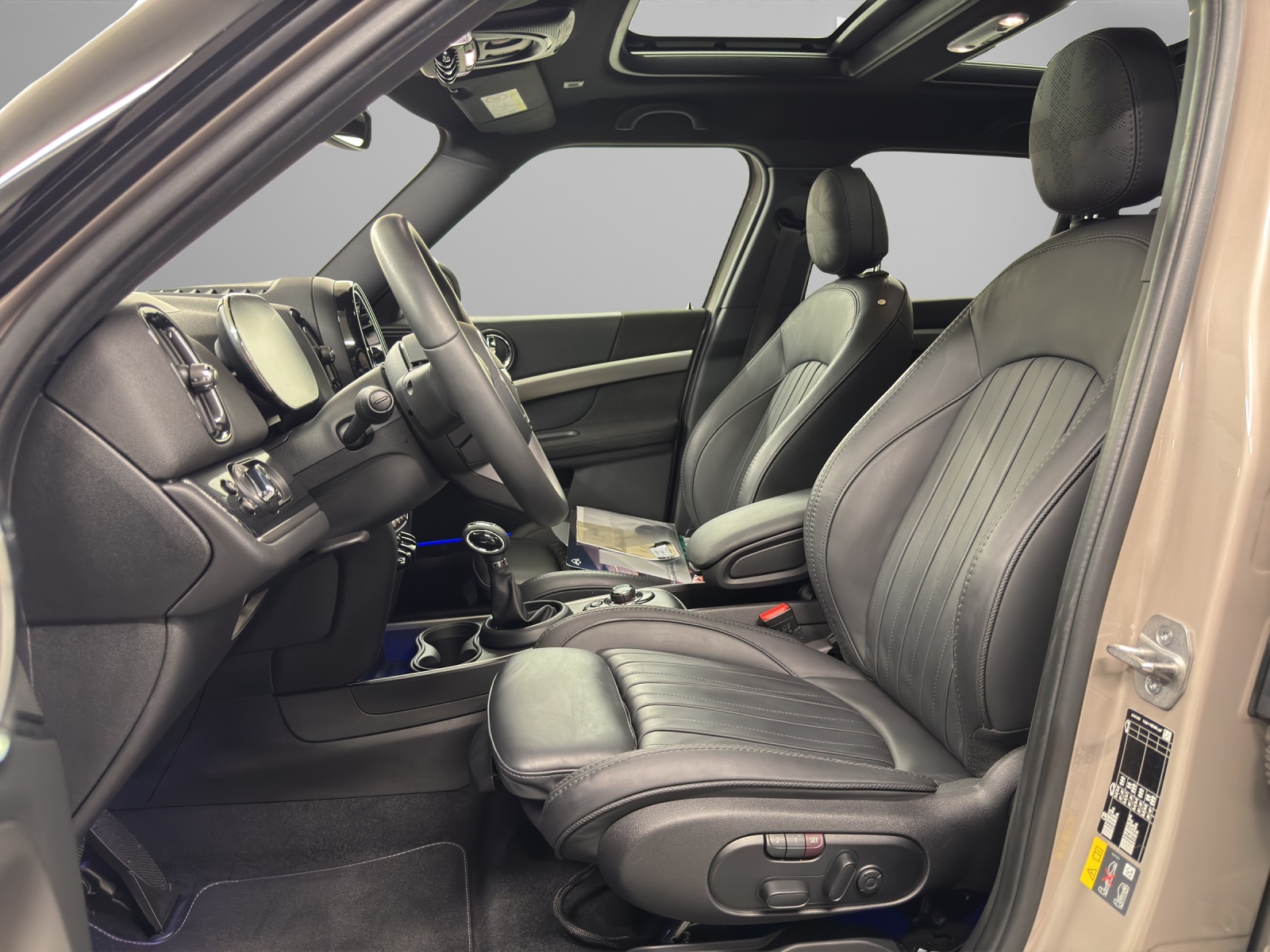 MINI Countryman F60 1.5i Cooper S E ALL4-image-11