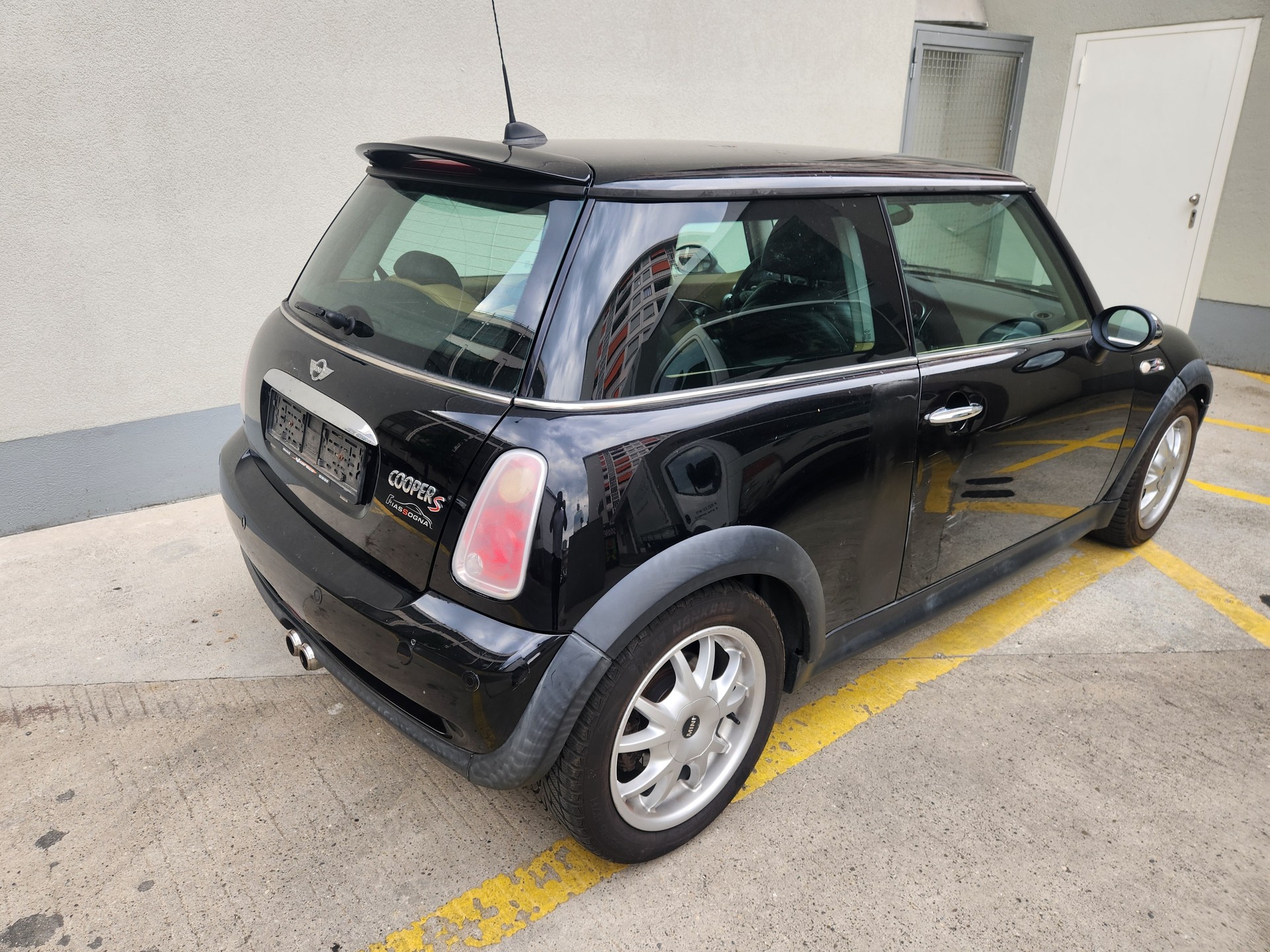 MINI Cooper S-image-3