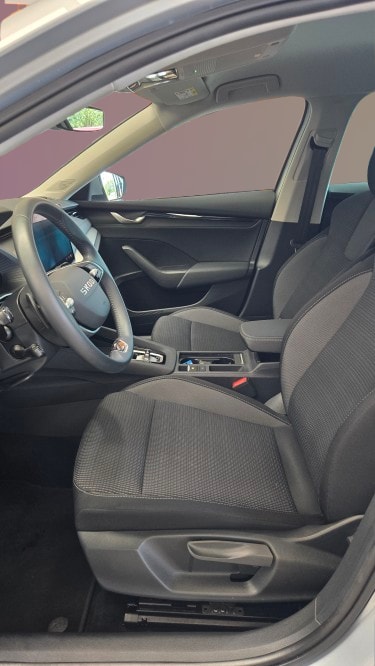 SKODA Octavia Combi 1.5 TSI mHEV DSG Dynamic-image-9