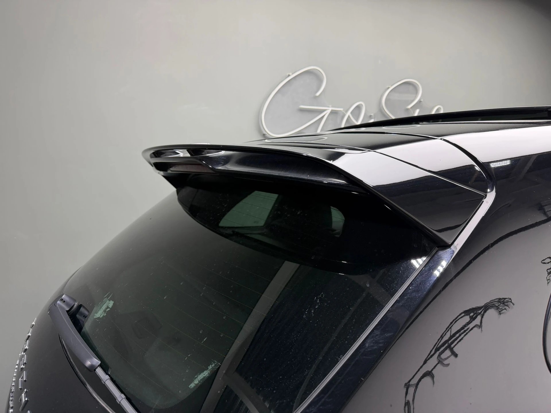 PORSCHE Cayenne Turbo S-image-5