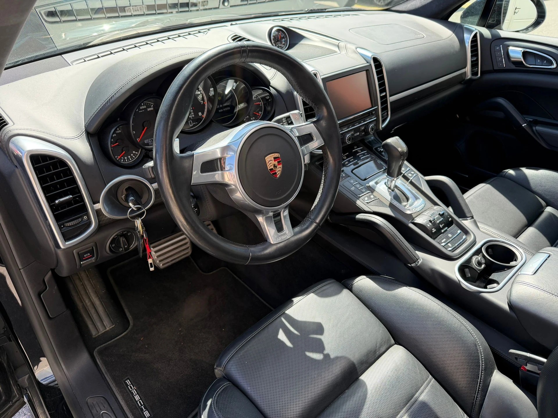 PORSCHE Cayenne Turbo S-image-3