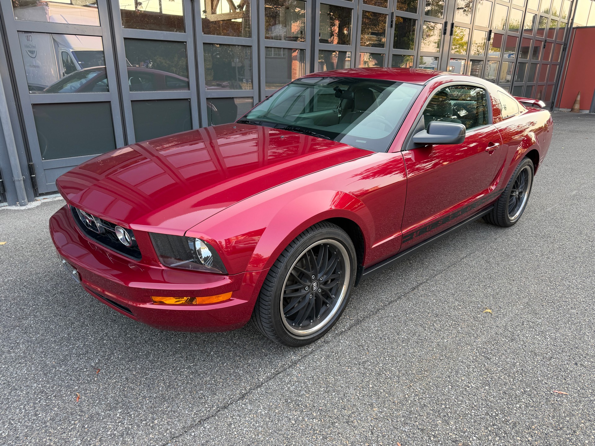 FORD MUSTANG V6 Coupé-image-1