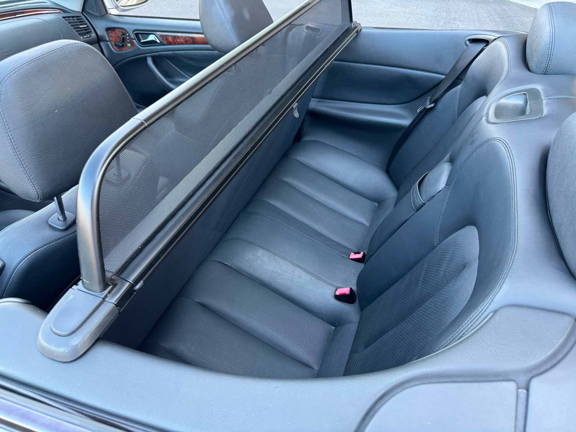 MERCEDES-BENZ CLK 320 Elégance Automatic-image-9