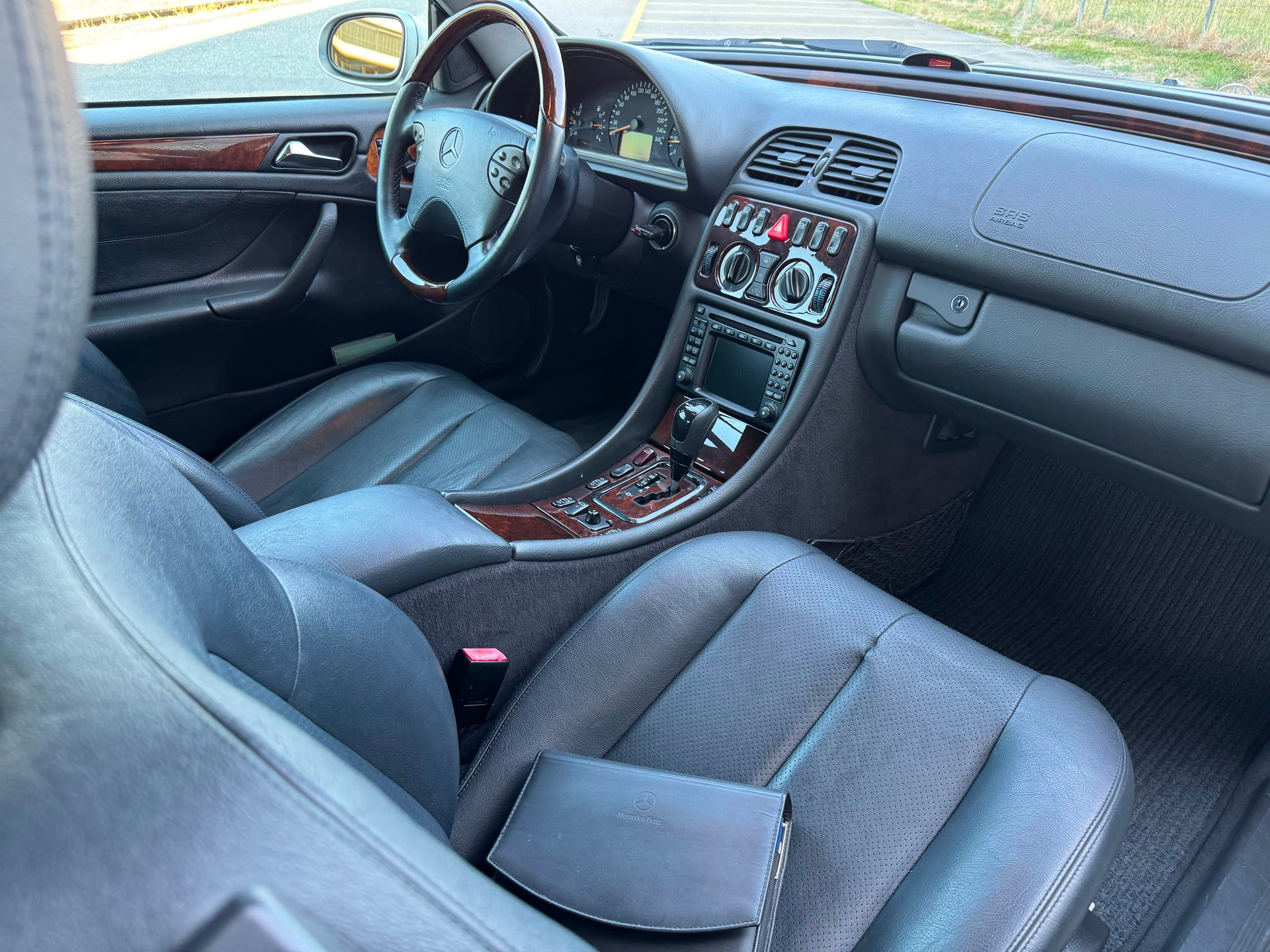 MERCEDES-BENZ CLK 320 Elégance Automatic-image-7