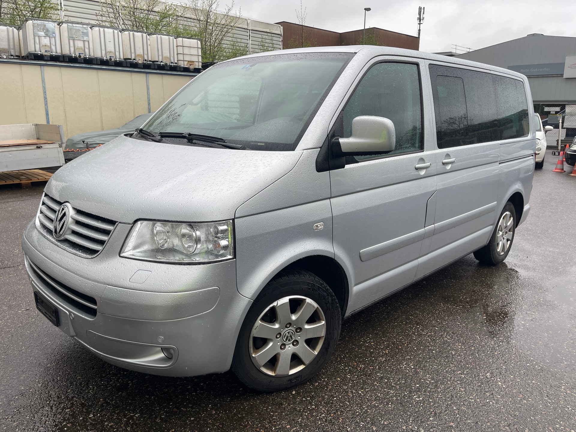 VW T5 Multivan Highline 2.5 TDI-image-0