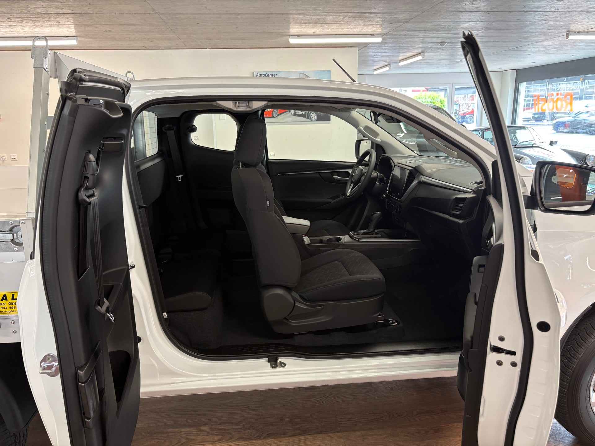 ISUZU D-MAX 1.9 SpaceCab N60BB+ 4x4 AT-image-10