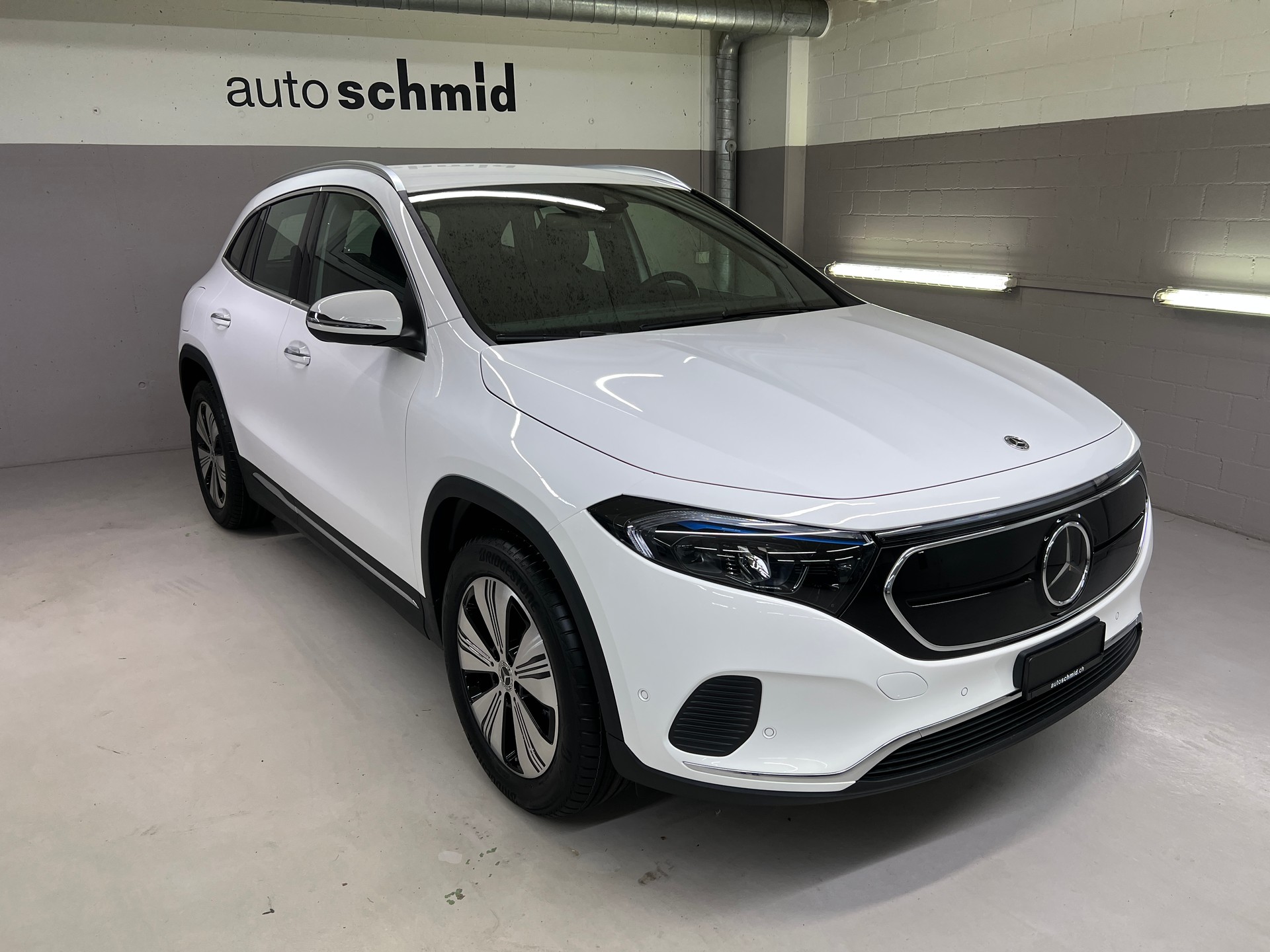 MERCEDES-BENZ EQA 300 4MATIC-image-0