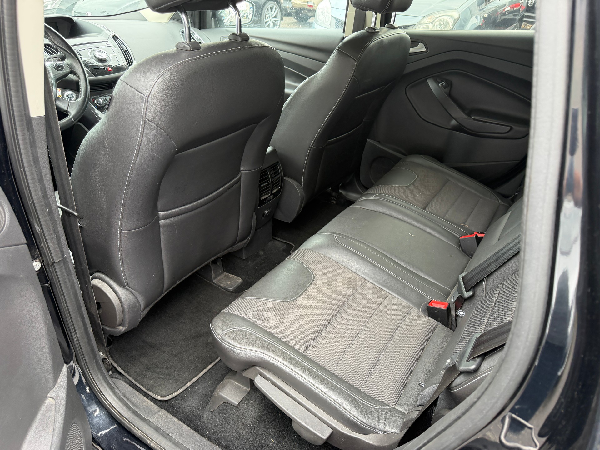 FORD Kuga 2.0 TDCi Titanium 4WD PowerShift-image-6