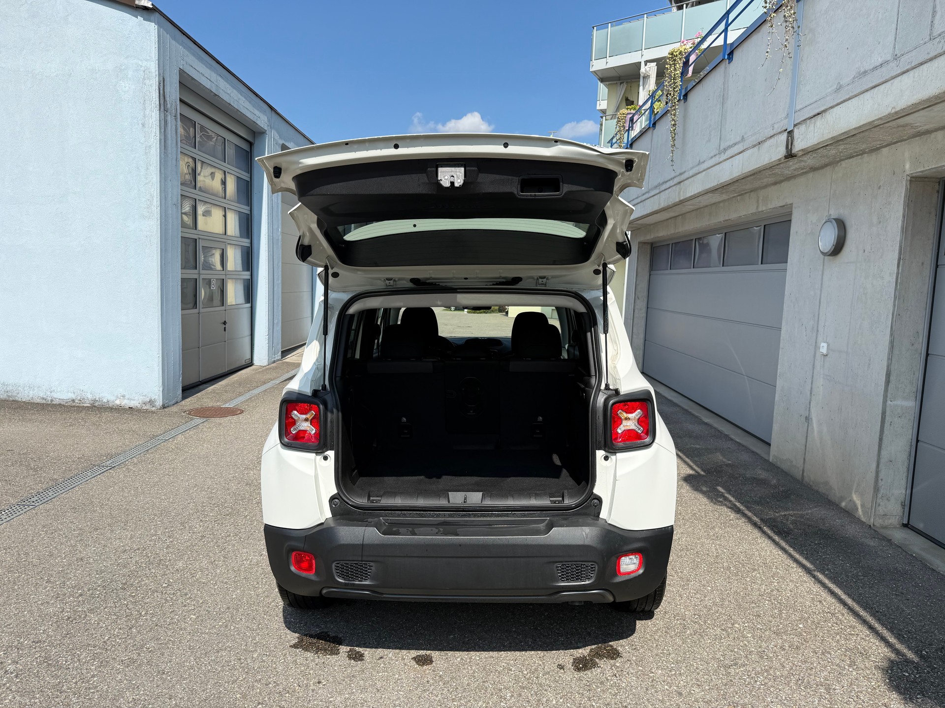 JEEP Renegade 1.5 MHEV Limited-image-25