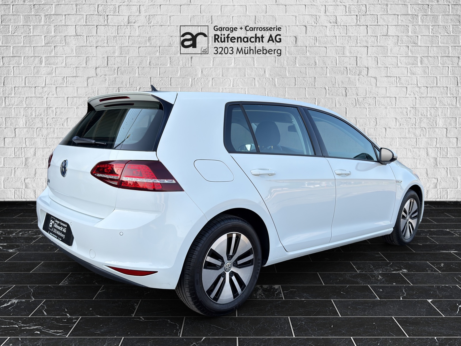 VW Golf VII e-showroom-element-1