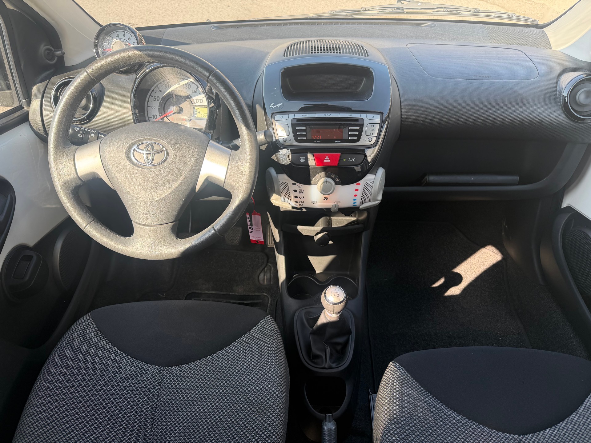 TOYOTA Aygo 1.0 VVT-i Luna-image-6