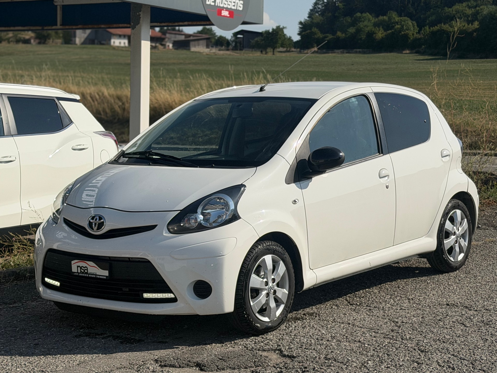 TOYOTA Aygo 1.0 VVT-i Luna-image-2