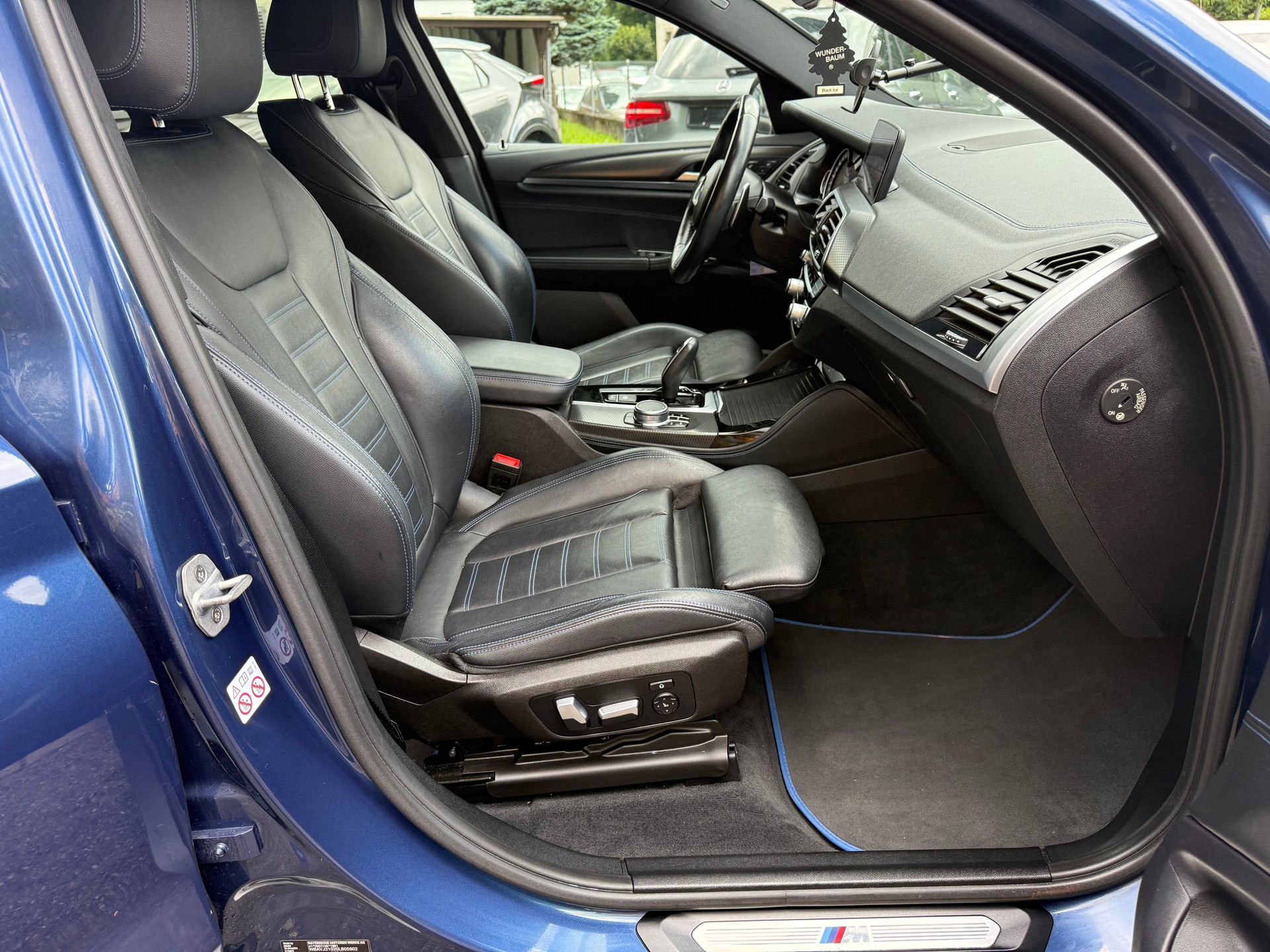 BMW X4 xDrive 25d M Sport X Steptronic-image-10