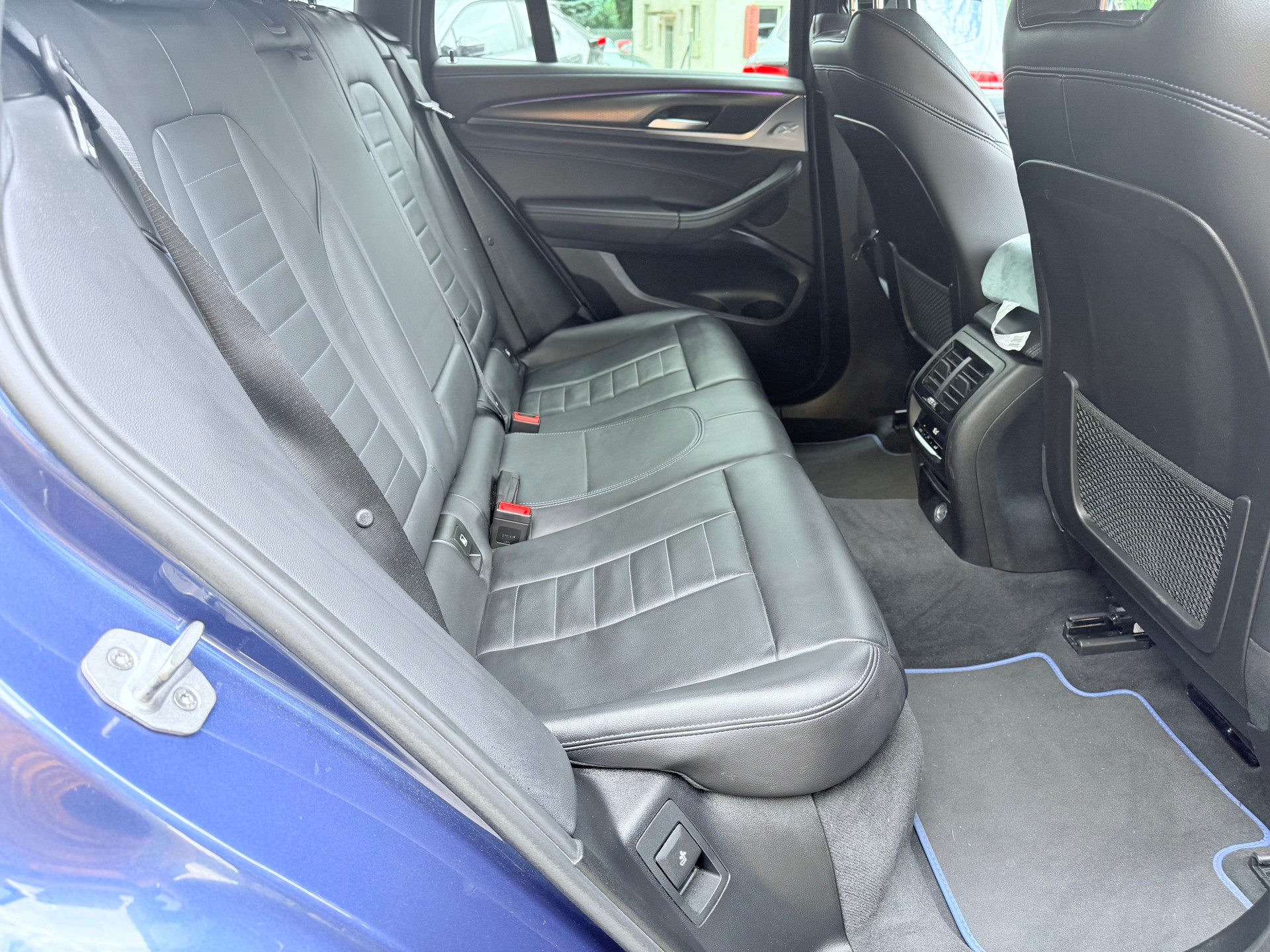 BMW X4 xDrive 25d M Sport X Steptronic-image-12