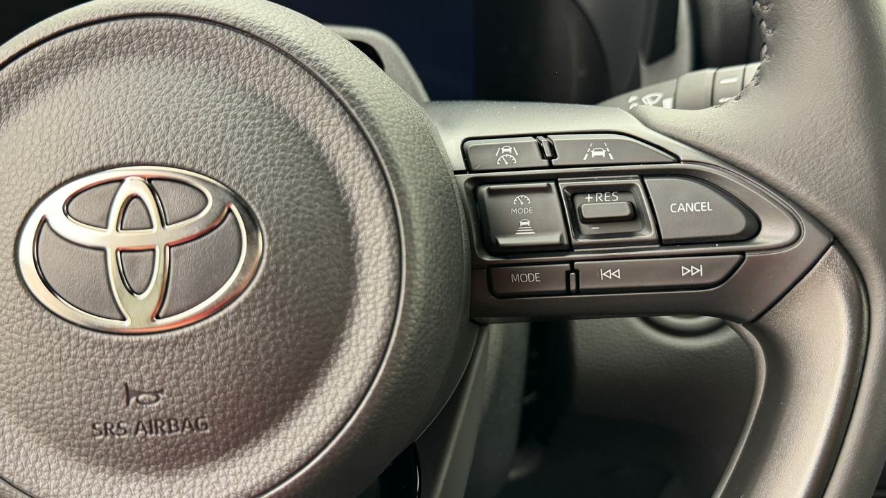 TOYOTA Yaris Cross 1.5 Style e-CVT-image-9