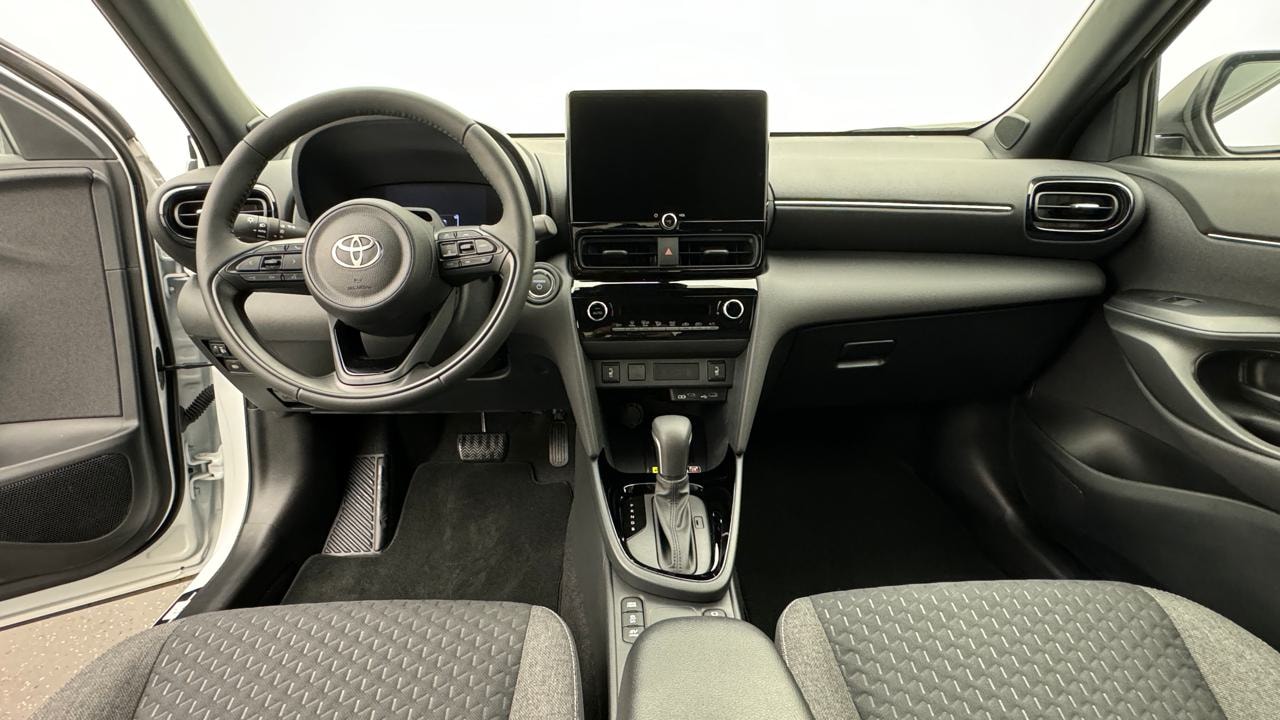 TOYOTA Yaris Cross 1.5 Style e-CVT-image-5