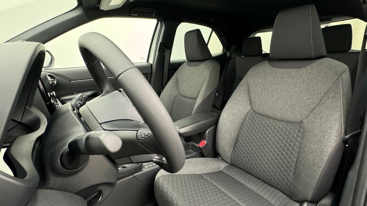 TOYOTA Yaris Cross 1.5 Style e-CVT-image-4