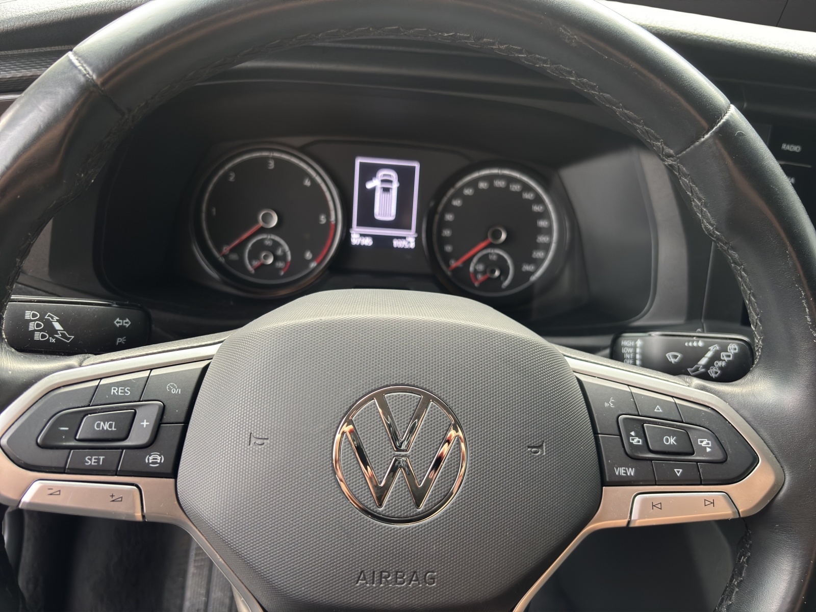 VW T6.1 California 2.0 TDI Beach Liberty 4Motion DSG-image-5