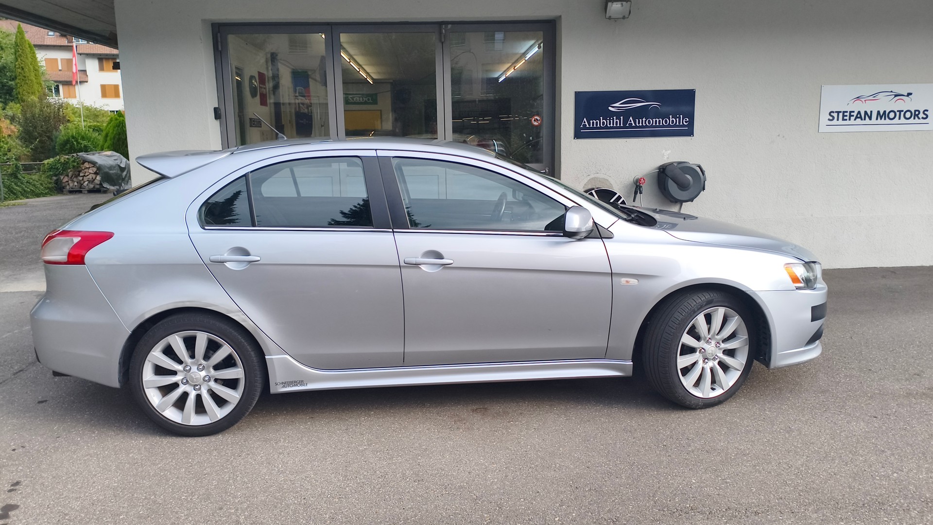 MITSUBISHI Lancer Sportback 1.8 Intense-image-1