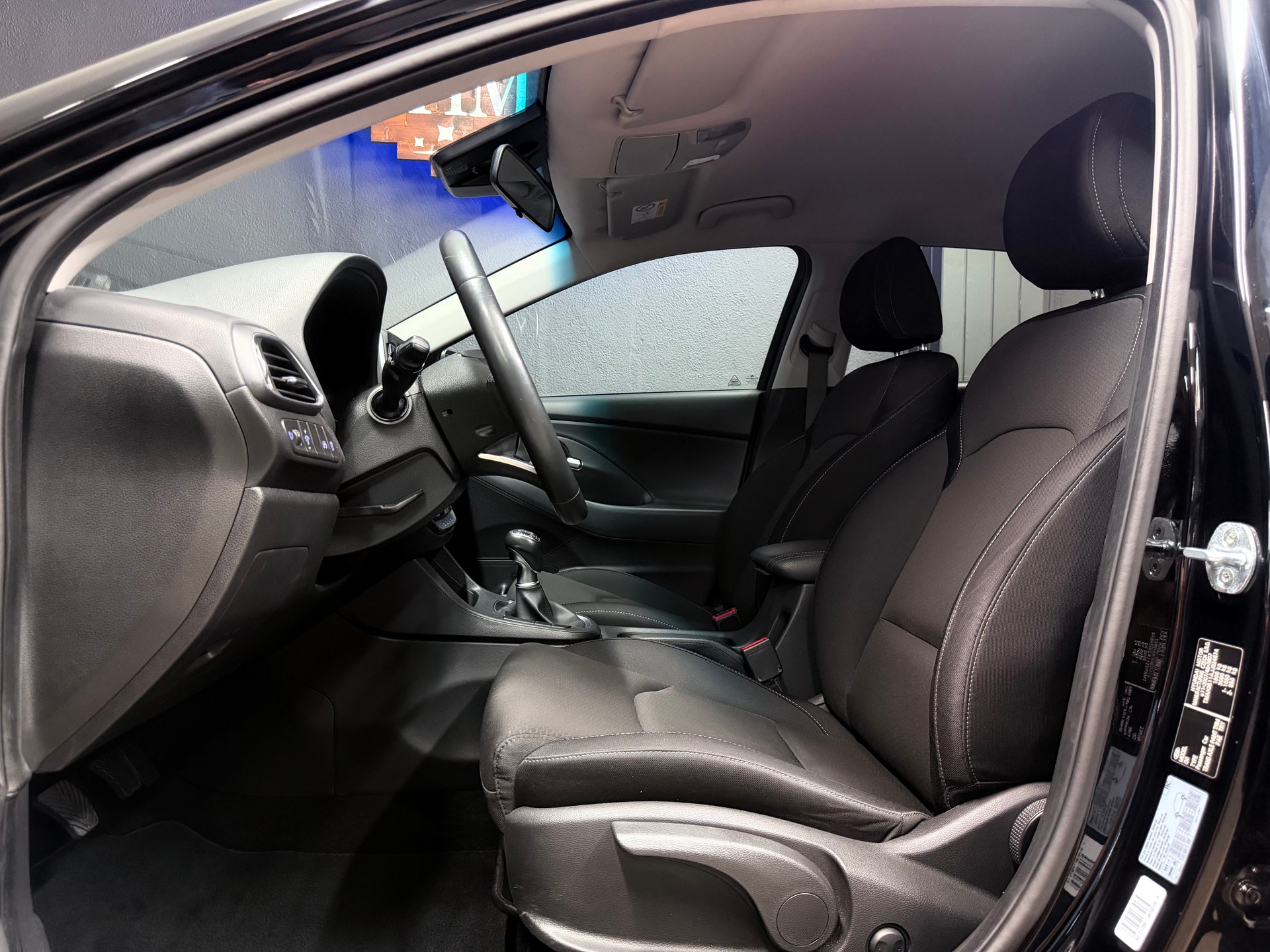 HYUNDAI i30 1.0 T-GDi Amplia-image-8
