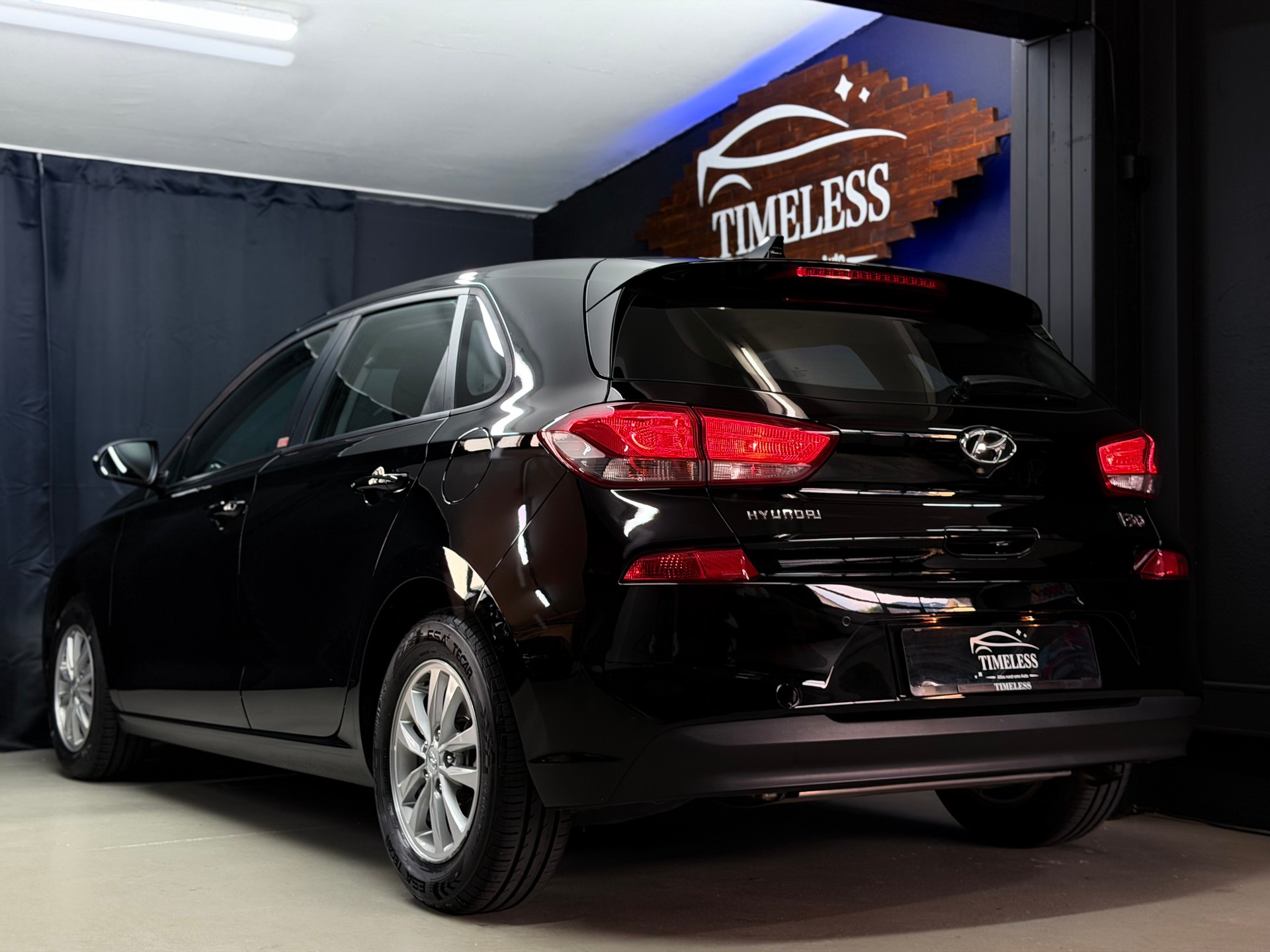 HYUNDAI i30 1.0 T-GDi Amplia-image-5