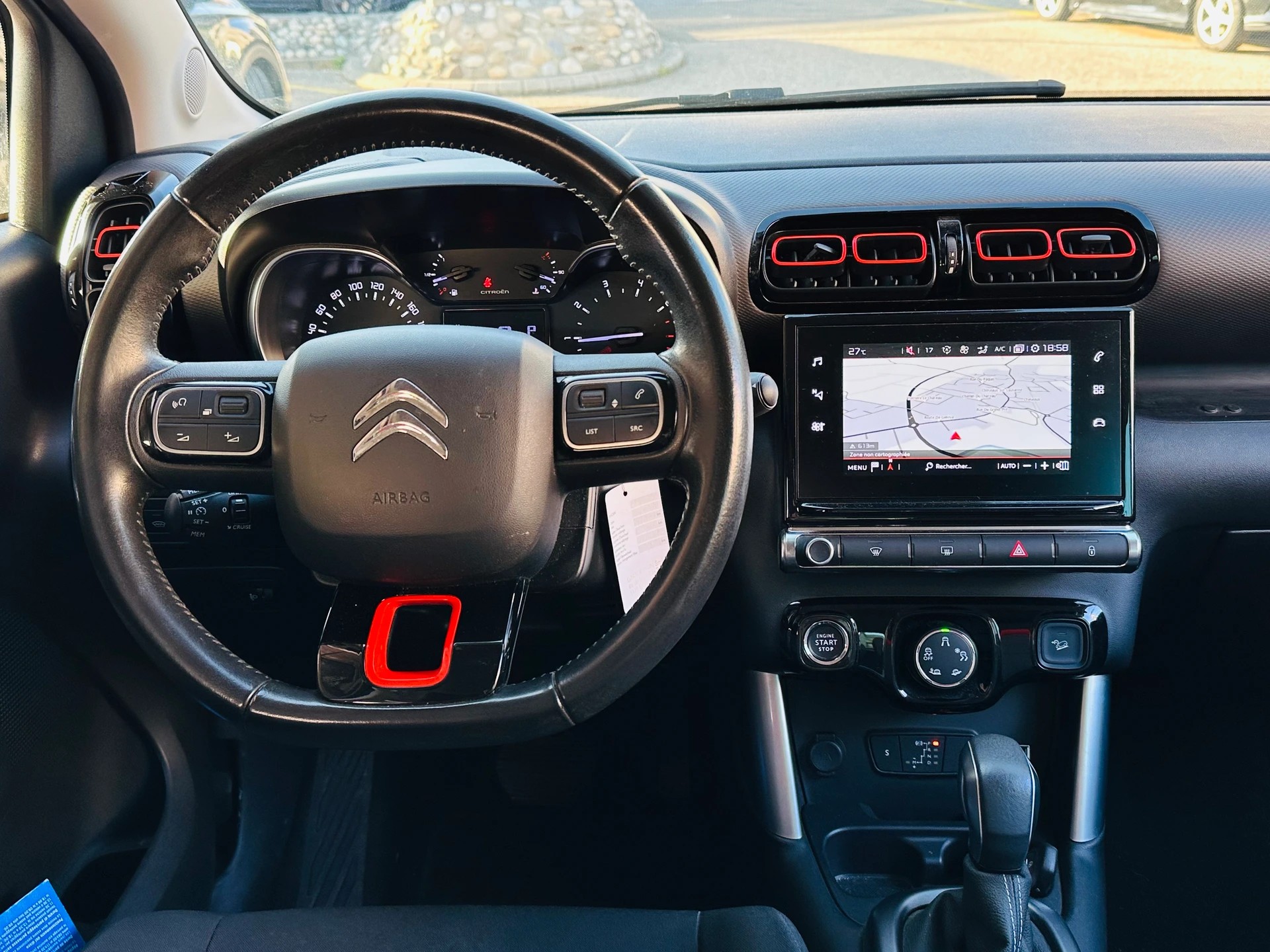 CITROEN C3 Aircross 1.2i PureTech Shine EAT-image-11