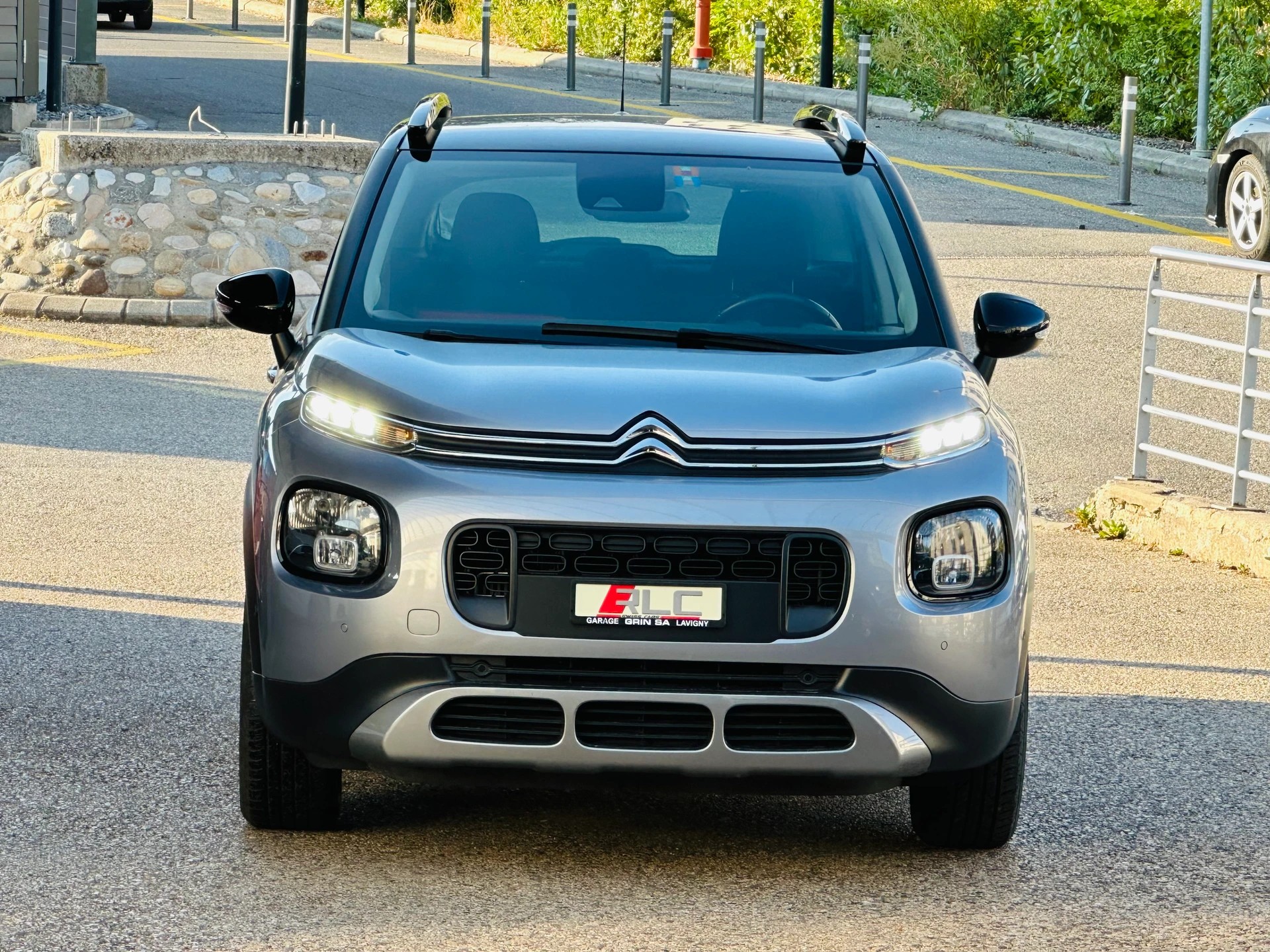CITROEN C3 Aircross 1.2i PureTech Shine EAT-image-0