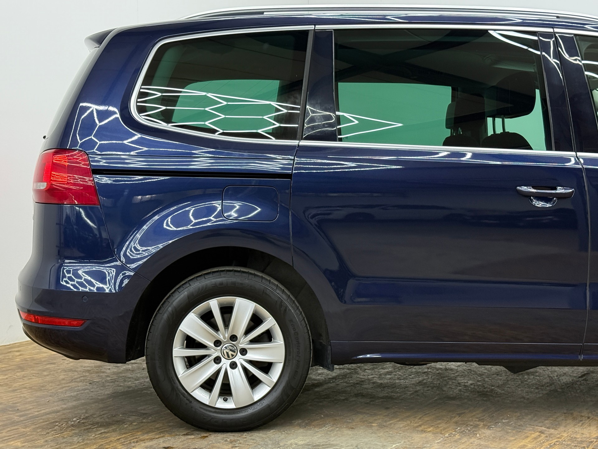 VW Sharan 2.0 TSI Cup DSG~7-PLÄTZER~-image-14